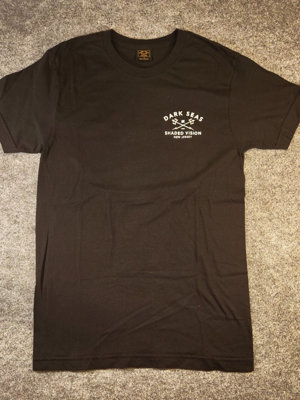 Dark Seas Division Shaded Vision New Jersey Tee – Size Small